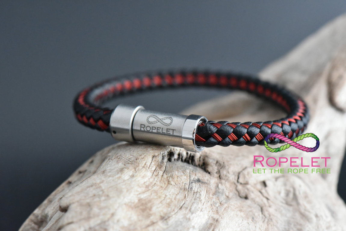 Black leather ans red stainless steel Ropelet, made to your wrist size at www.ropelet.co.uk #leatherbracelet #blackleather