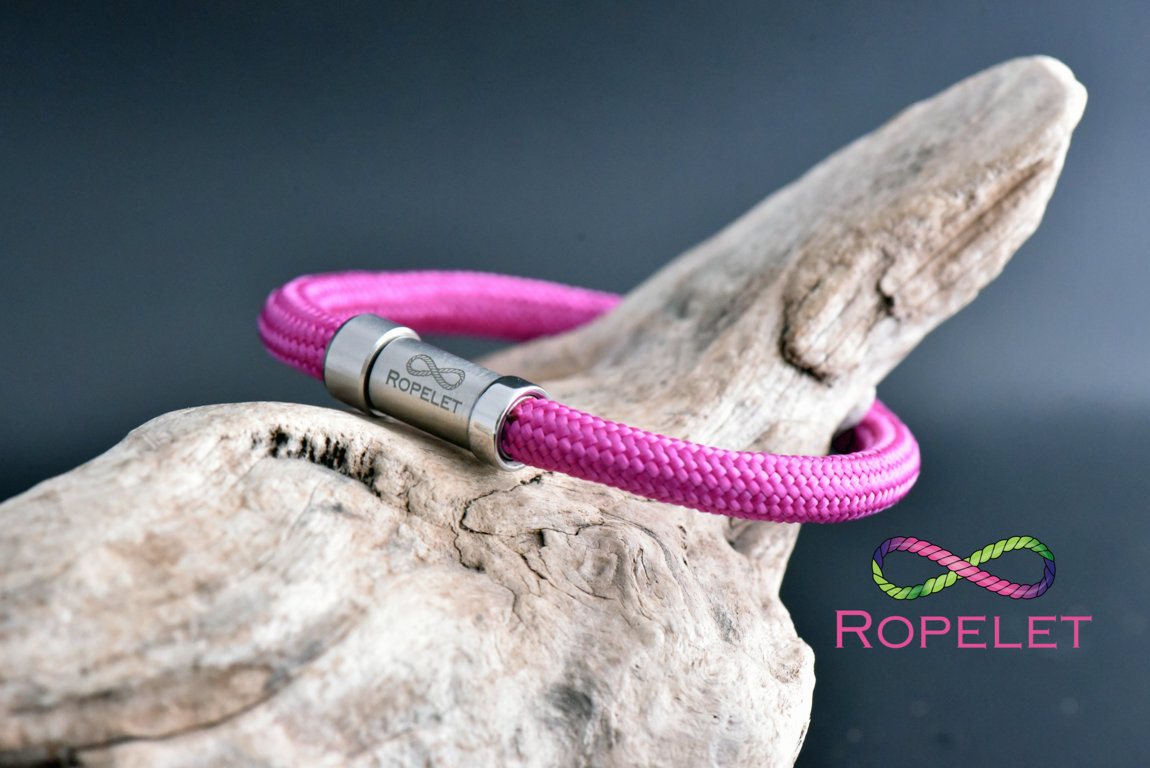 Pink Ropelet made from recycled PET bottles from www.ropelet.co.uk